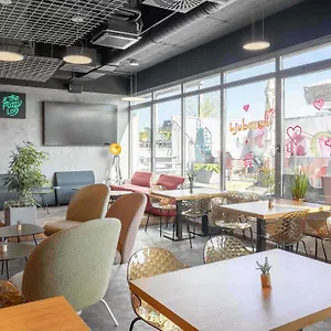 Ibis Styles The Fuzzy Log Hostel